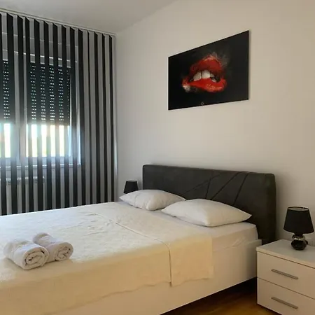 Royal Apartment *